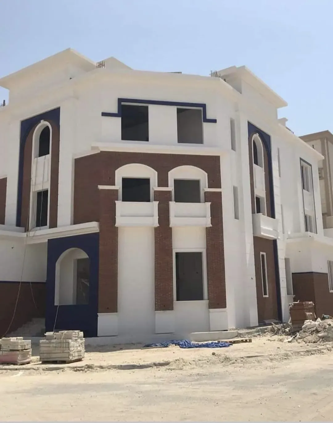 معلم دهانات بروفايل خارجي في حي السنابل بجدة 