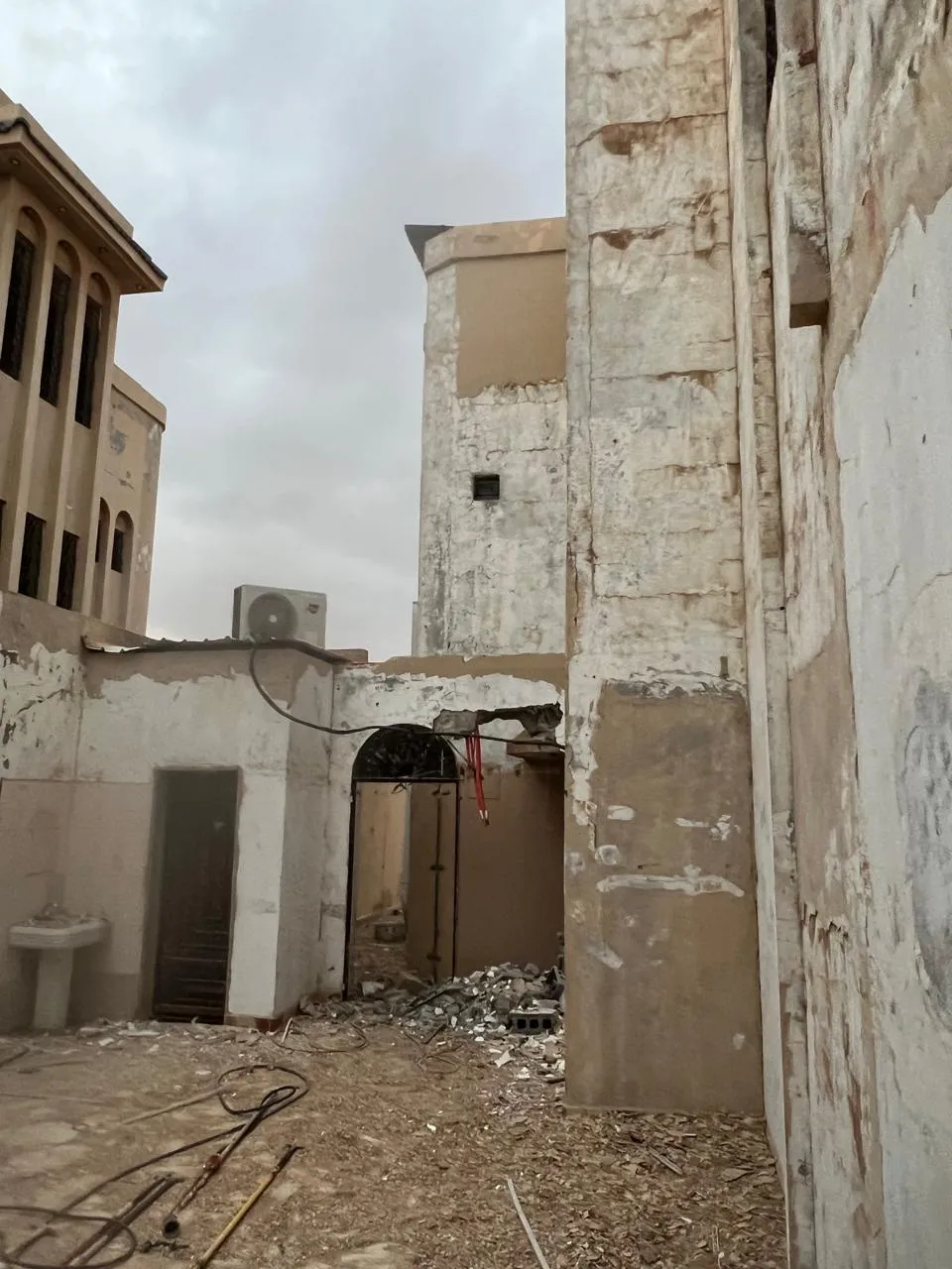 اسرع مقاول ترميم المباني حي الشرفية