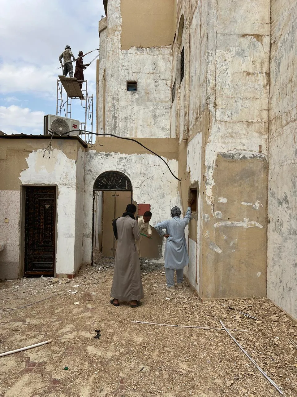اسرع مقاول ترميم المباني حي الشرفية
