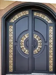 معلم ورق جدران وتركيب ابواب كرديوم في جدة 