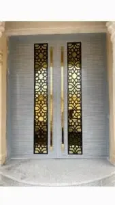 معلم ورق جدران وتركيب ابواب كرديوم في جدة 