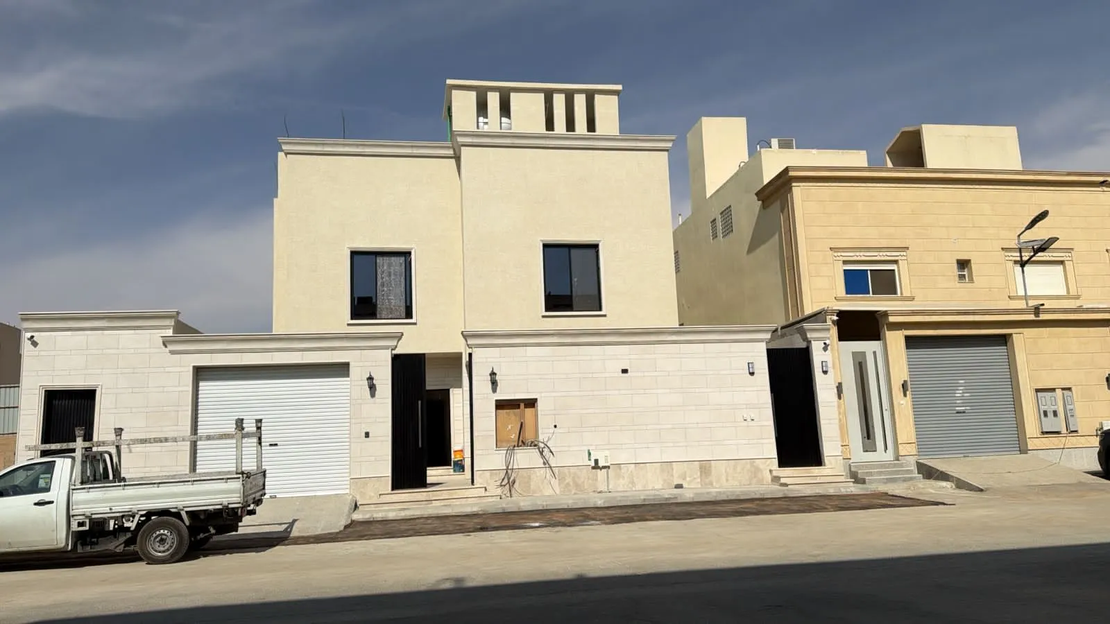 مقاول ترميم المتخصص بالمباني والفلل والمنازل والفنادق